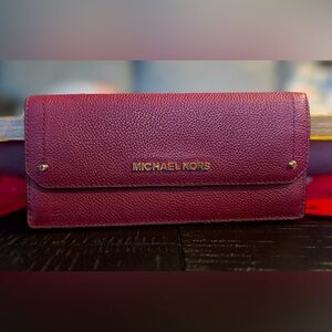 Michael Kors Slim Envelope Wallet